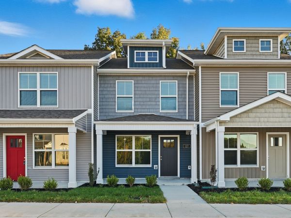 127 Quarry Point Dr , Unit C127, Clarksville, TN 37043