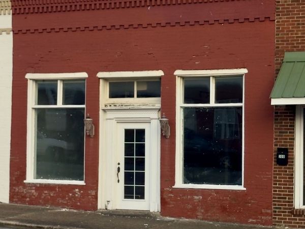 302 E Main St , Decherd, TN 37324