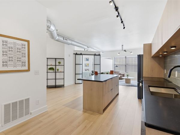 400 E Locust Street, Unit 301, Des Moines, IA 50309