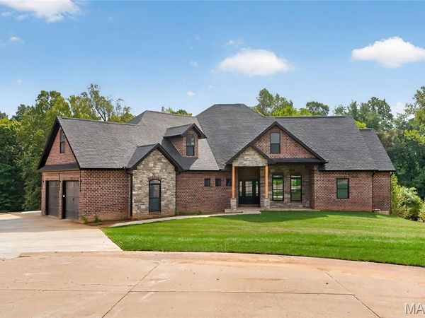 400 Trillium Lane , Cape Girardeau, MO 63701