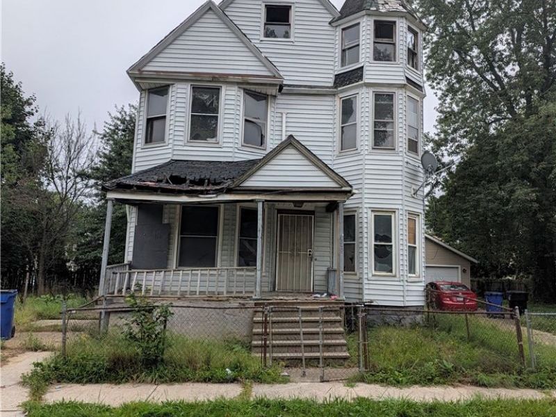 1349 E 90th Street, Cleveland, OH 44106 Photo 2