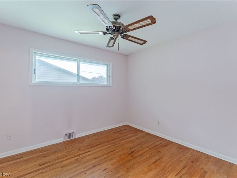 2090 Marshfield Road , Mayfield Heights, OH 44124 Photo 17
