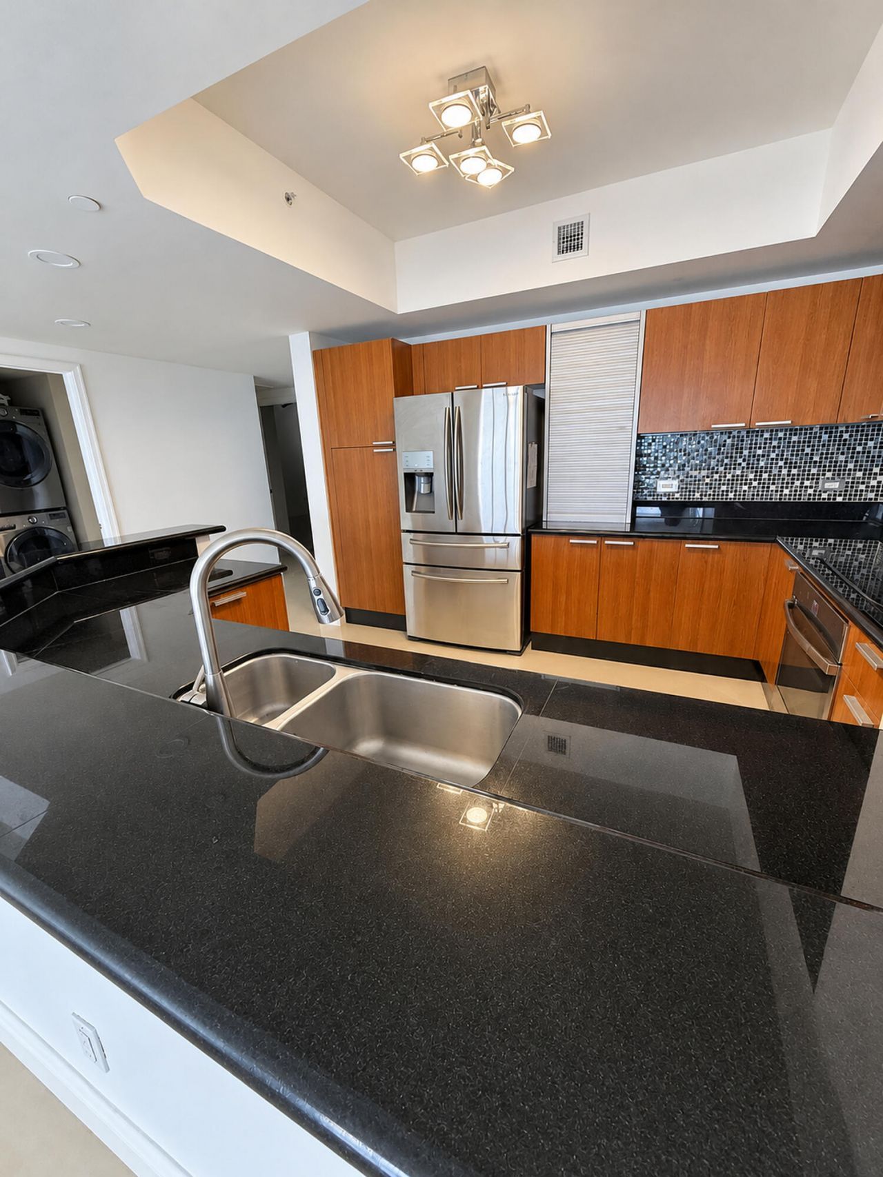 2640 Lake Shore Drive, Unit 1711, Riviera Beach, FL 33404 Photo