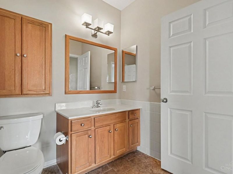 956 Crossing Pointe, Springfield Township, OH 45231 Photo 13