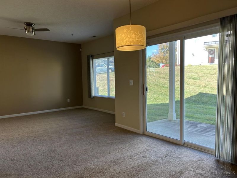 956 Crossing Pointe, Springfield Township, OH 45231 Photo 3