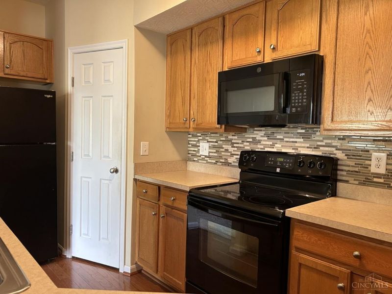 956 Crossing Pointe, Springfield Township, OH 45231 Photo 8