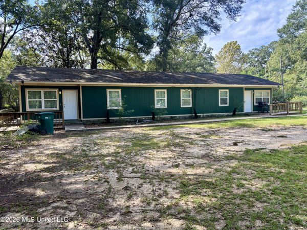 703 Auburn Street, Wiggins, MS 39577