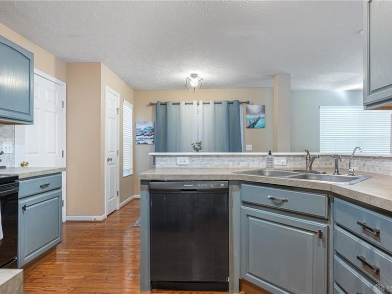 278 Red Cedar Court, Maineville, OH 45039 Photo 8