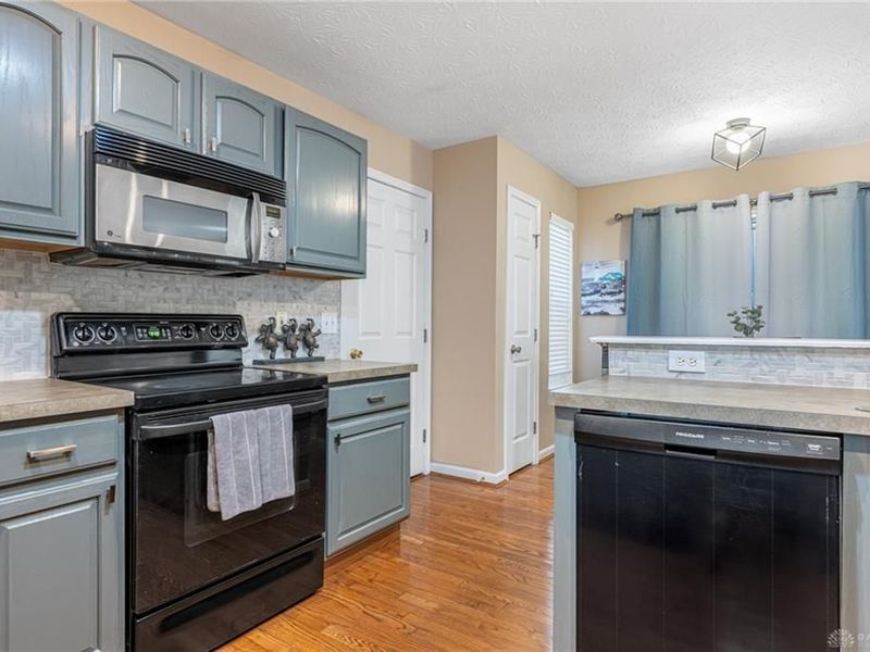 278 Red Cedar Court, Maineville, OH 45039 Photo 9