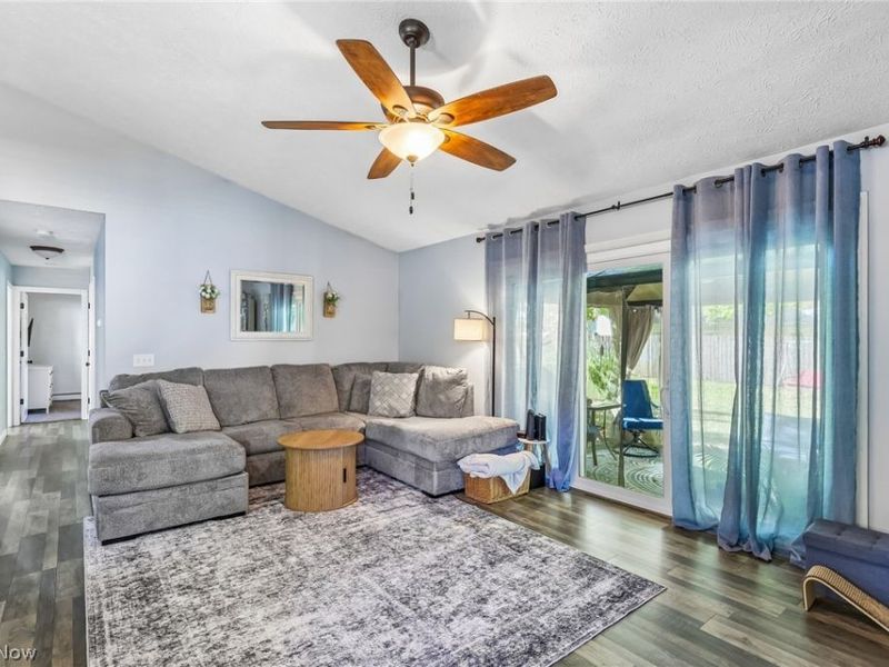 638 Sunset Drive, Madison, OH 44057 Photo 7