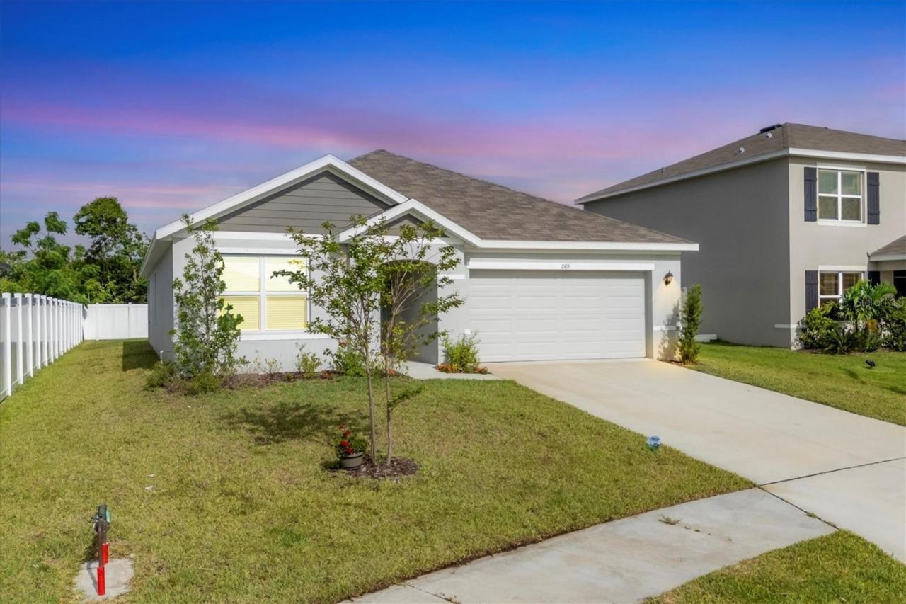 2105 GRAND FLORA TRAIL  Bradenton, FL 34208