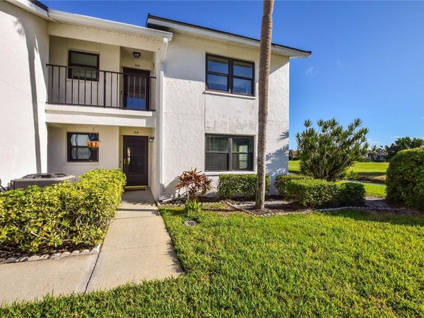 1100 CAPRI ISLES BOULEVARD, Unit 318, VENICE, FL 34292
