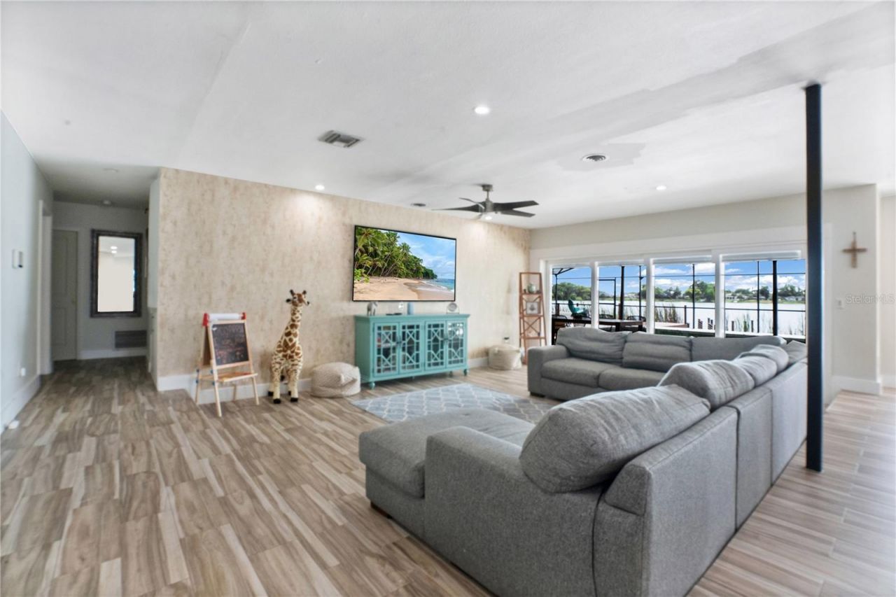 1520 Rock Lake Drive , Orlando, FL 32805 Photo