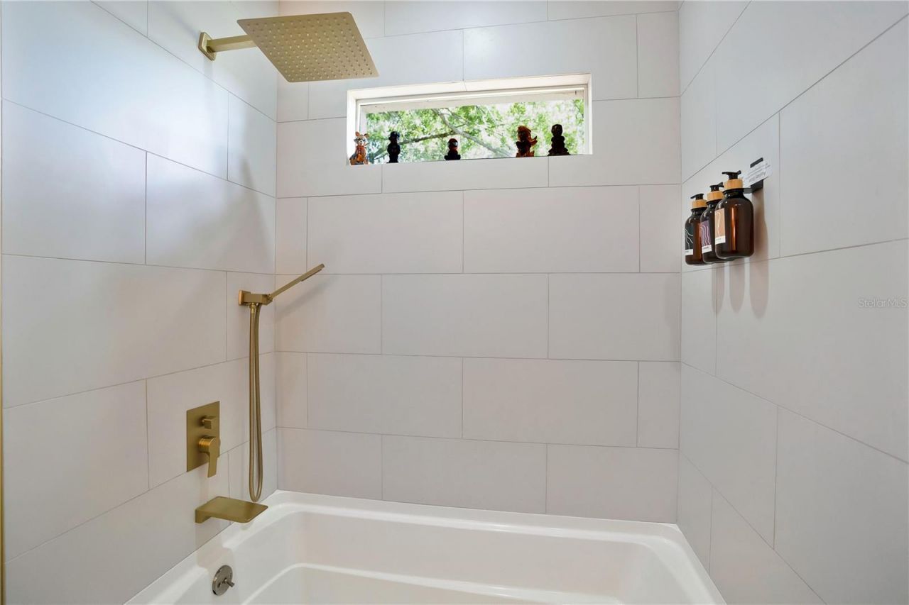 1520 Rock Lake Drive , Orlando, FL 32805 Photo