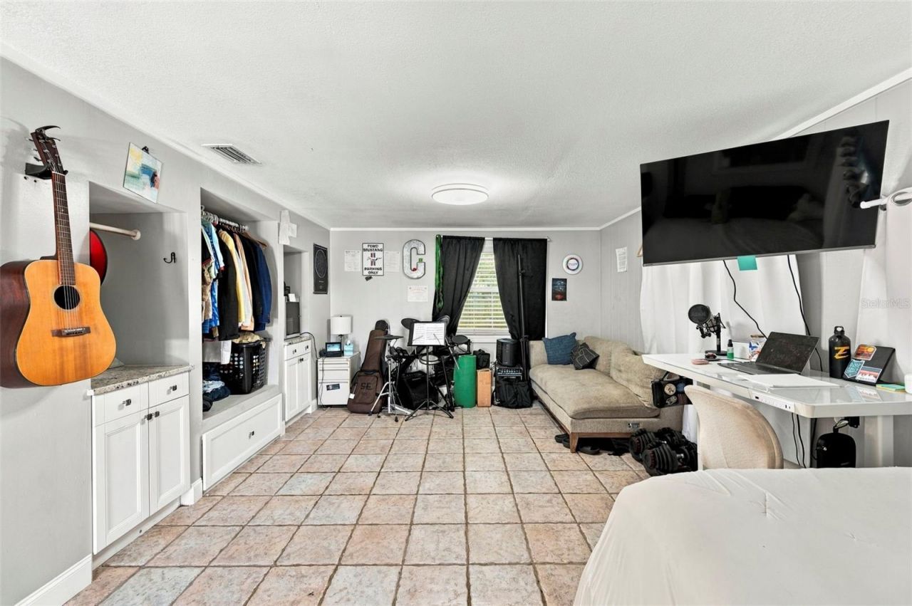 5105 W Country Club Drive , Sarasota, FL 34243 Photo