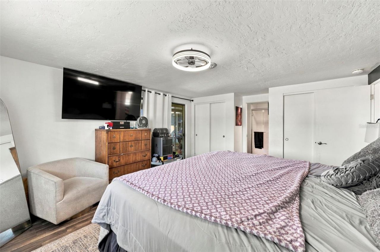 5105 W Country Club Drive , Sarasota, FL 34243 Photo