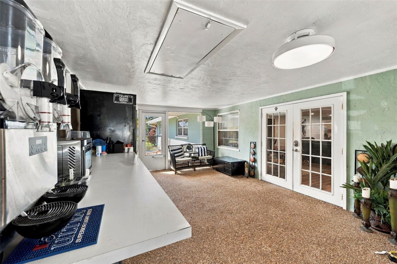 5105 W Country Club Drive , Sarasota, FL 34243 Photo