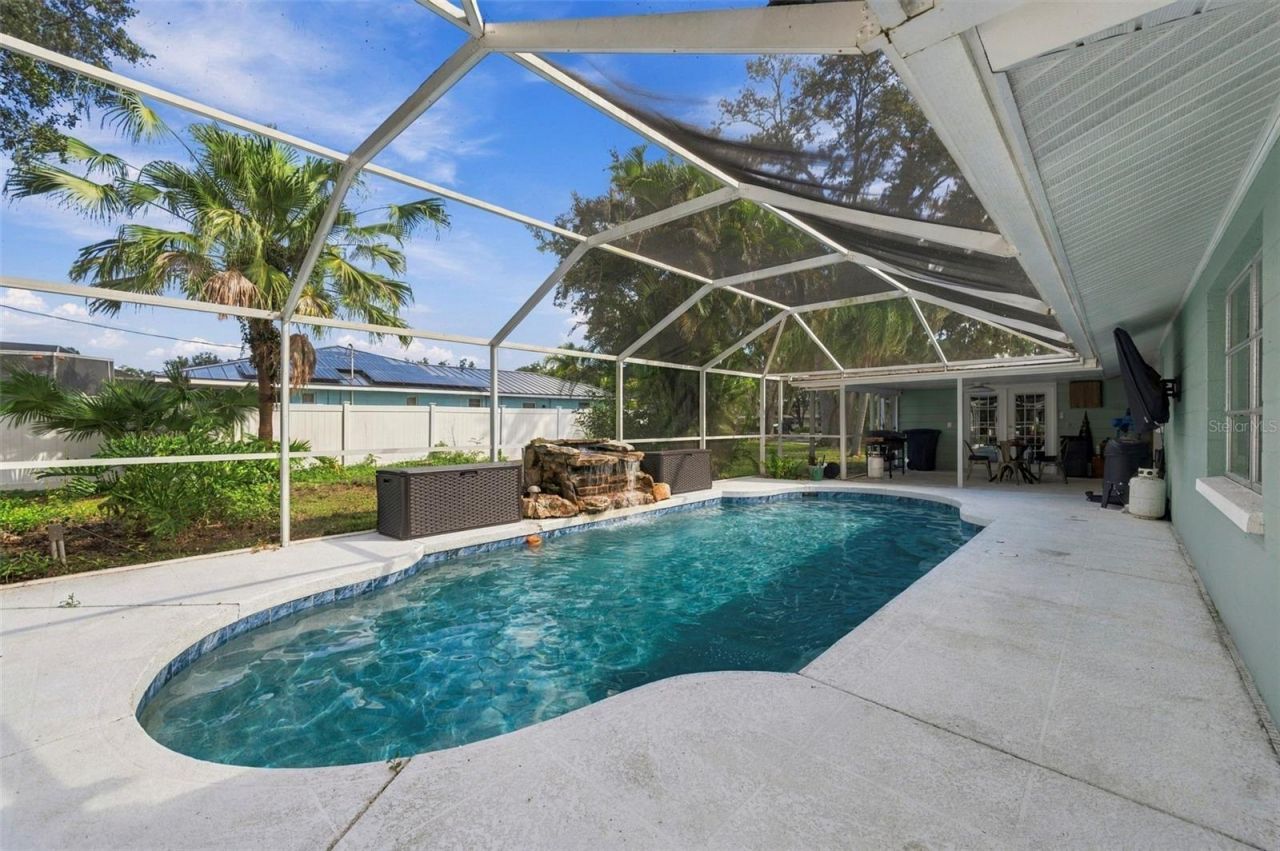 5105 W Country Club Drive , Sarasota, FL 34243 Photo