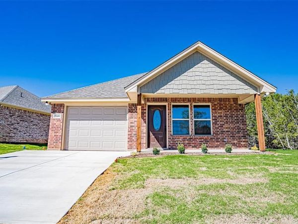 2510 Smokerise Trail, Granbury, TX 76048