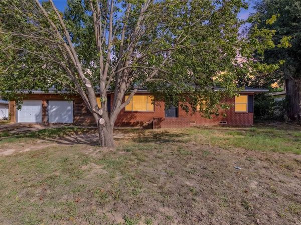 412 N Post Oak Street, Winnsboro, TX 75494