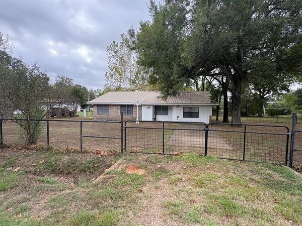 1150 County Road 43900 , Unit 43900, Paris, TX 75462