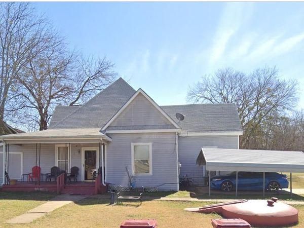 700 E Pacific Street , Sherman, TX 75090