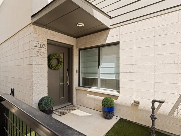 2107 Bennett Avenue , Unit 20, Dallas, TX 75206