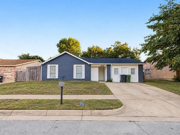 1714 Granada Drive, Arlington, TX 76014