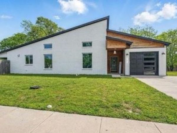 3901 Sayle Street , Greenville, TX 75401