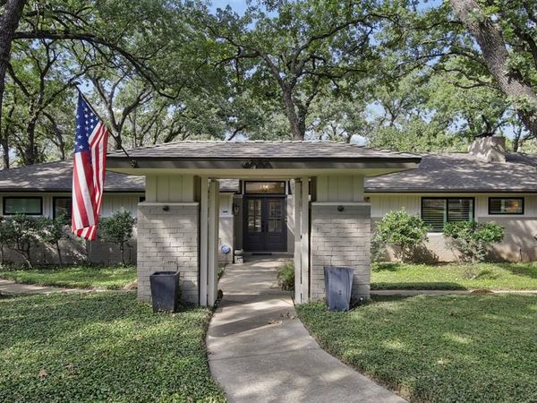 4000 Deepwood Street, Colleyville, TX 76034
