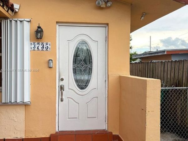 3735 SW 88th Ct , Miami, FL 33165