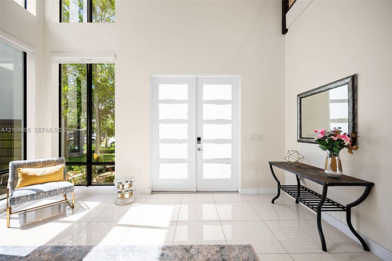 8763 NW 157th Ter , Miami Lakes, FL 33018 Photo