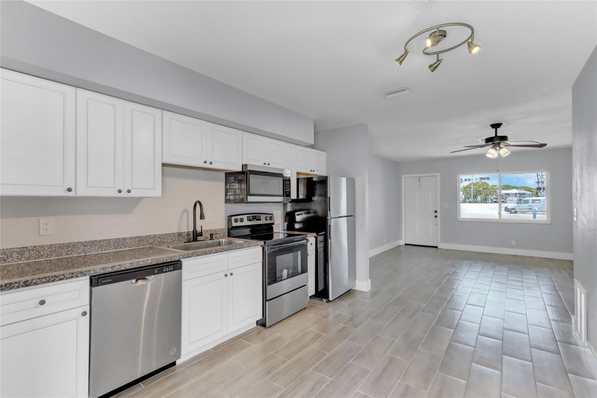 2822 N Dixie Highway, Boca Raton, FL 33431 Photo