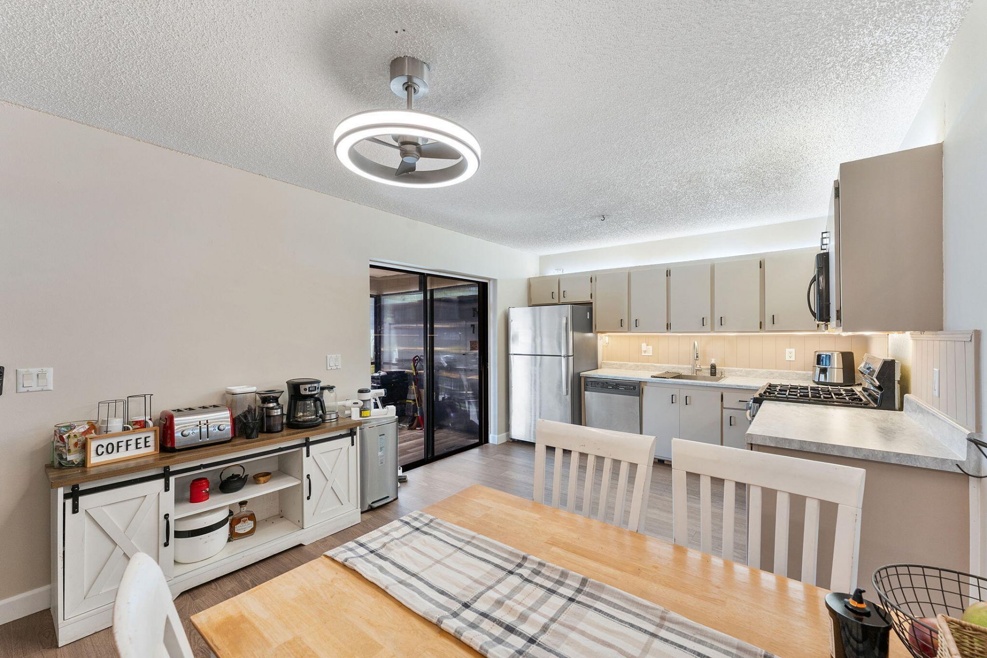 2185 White Pine Circle, Unit C, Greenacres, FL 33415 Photo