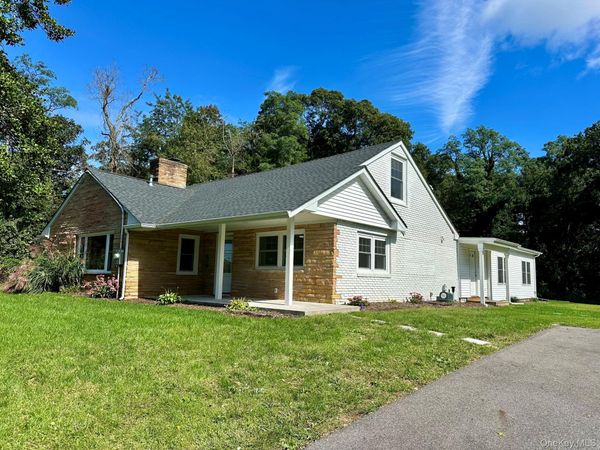 125 W Main Street , Kings Park, NY 11754