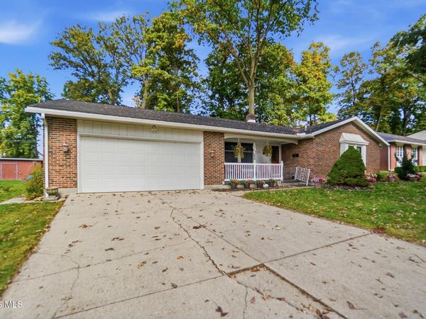 105 Barnsbury Drive , Lima, OH 45804