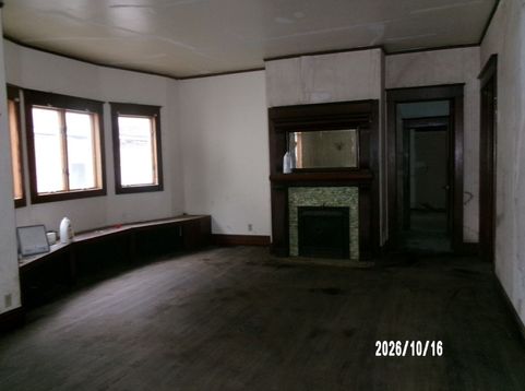 Main Photo