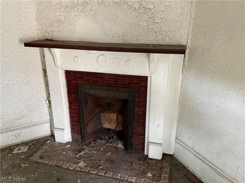 1274 E 100th Street, Cleveland, OH 44108 Photo 8