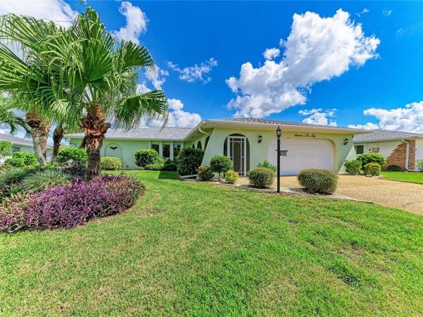 1602 VIKKI COURT , VENICE, FL 34293