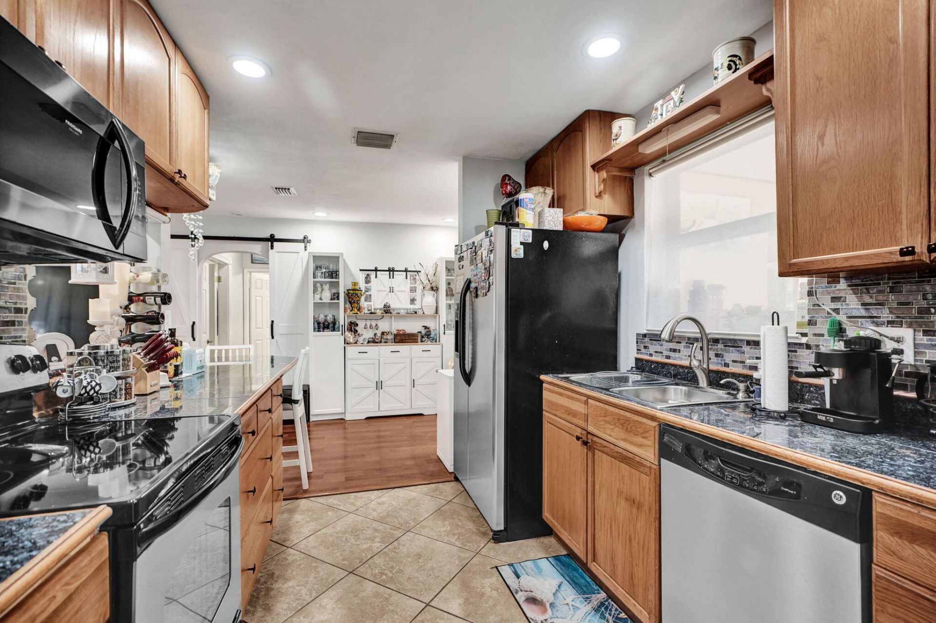 2610 NW 74th Avenue, Hollywood, FL 33024 Photo