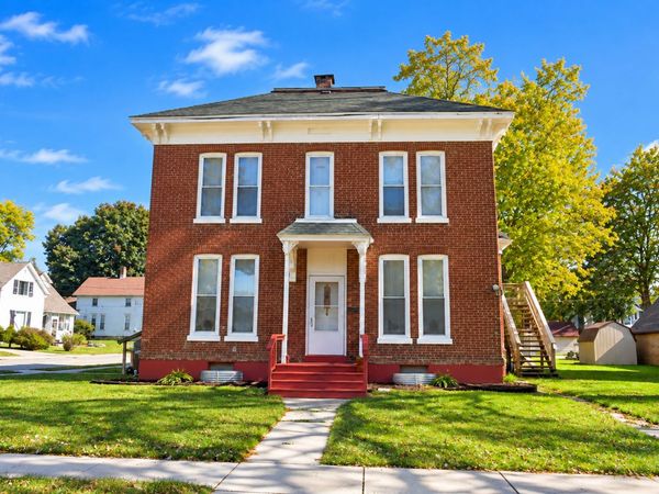 712 1st Avenue, Sterling, IL 61081