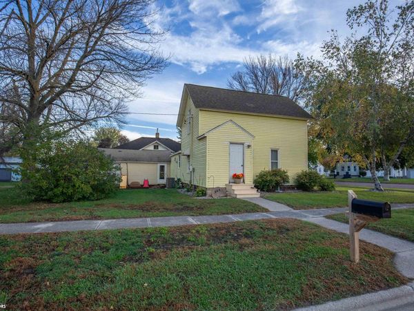 202 Palo Alto st, Whittemore, IA 50598