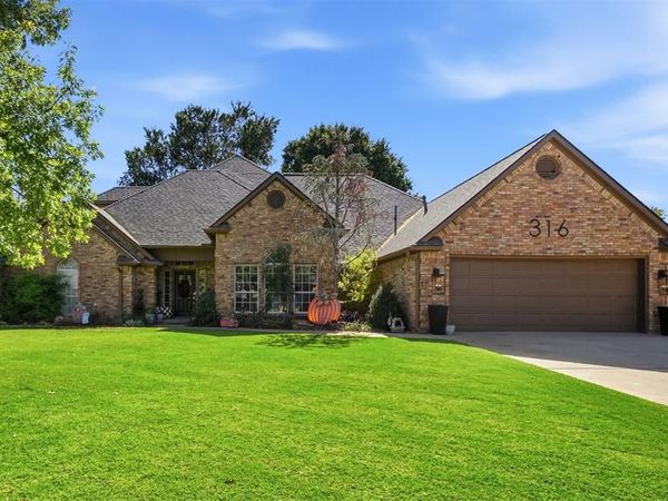 316 Val Verde Street, Altus, OK 73521