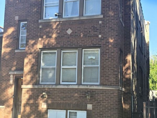 1851 N Lowell Avenue , Chicago, IL 60639