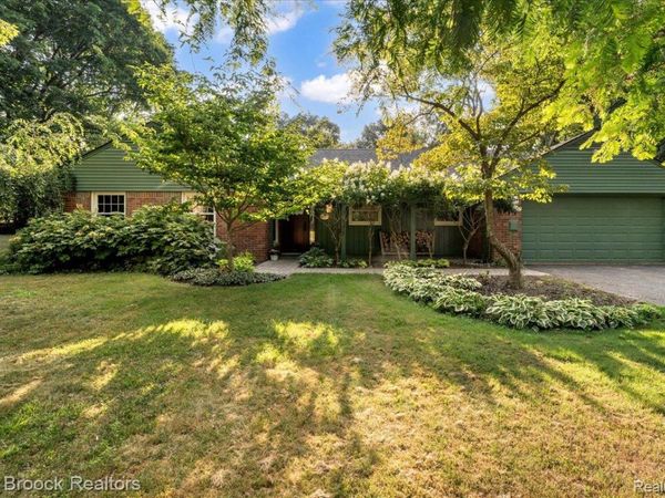 4197 Orchard Hill Drive , Bloomfield Township, Mi 48304