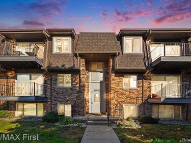 519 Riviera Drive , St Clair Shores, Mi 48080