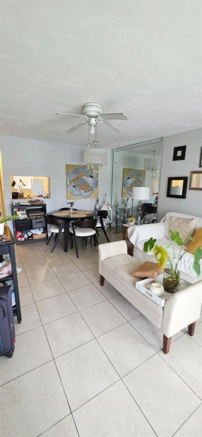 2800 NE 203rd St, Unit 8, Aventura, FL 33180 Photo