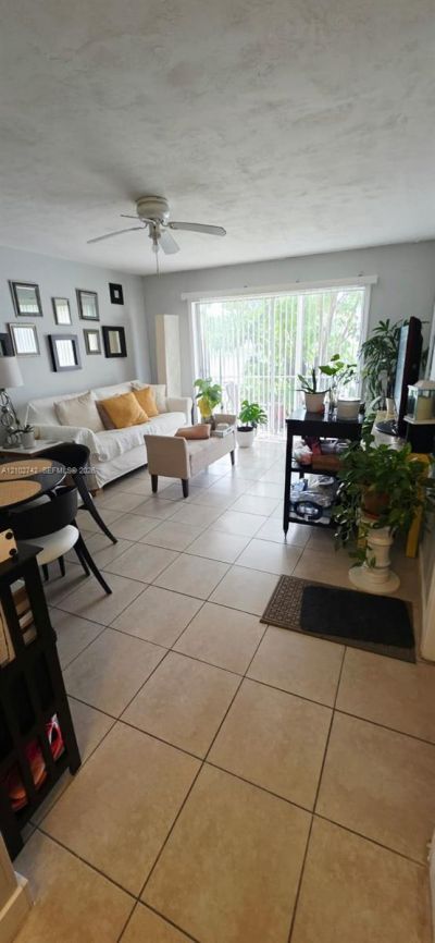 2800 NE 203rd St, Unit 8, Aventura, FL 33180 Photo