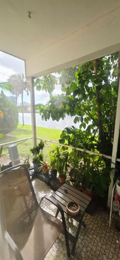 2800 NE 203rd St, Unit 8, Aventura, FL 33180 Photo