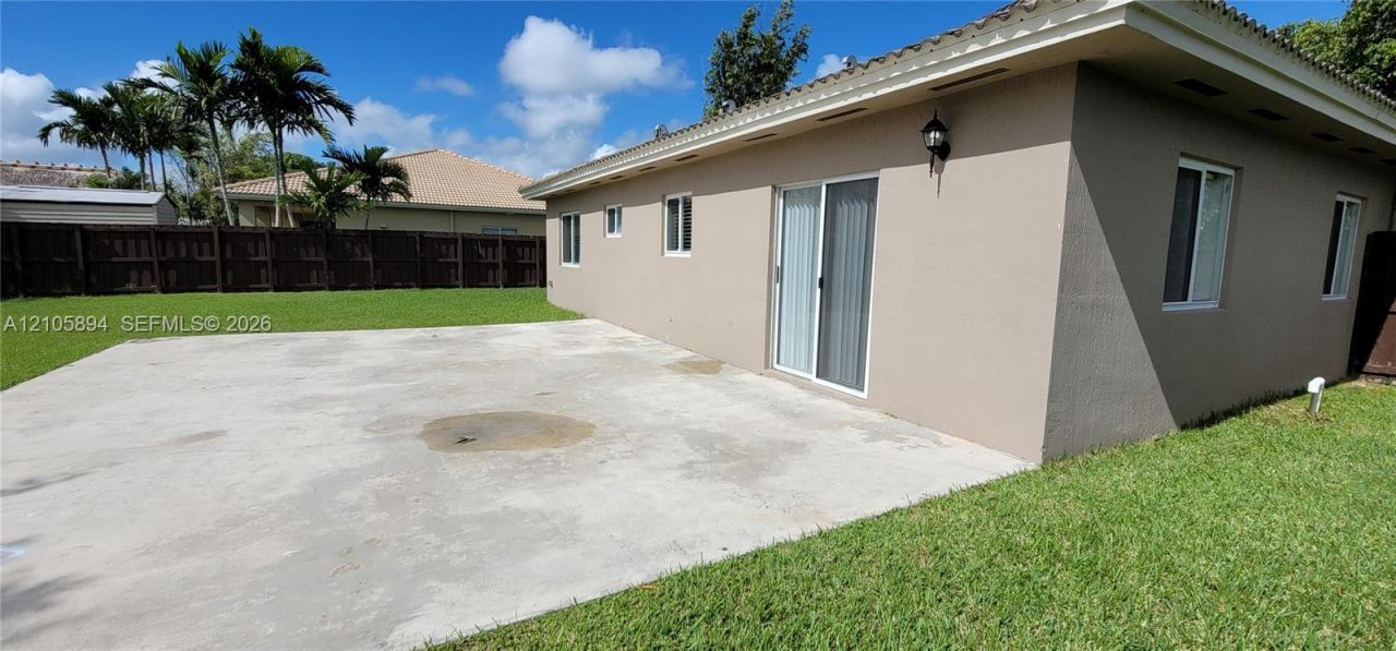1404 SE 6th St , Homestead, FL 33033 Photo